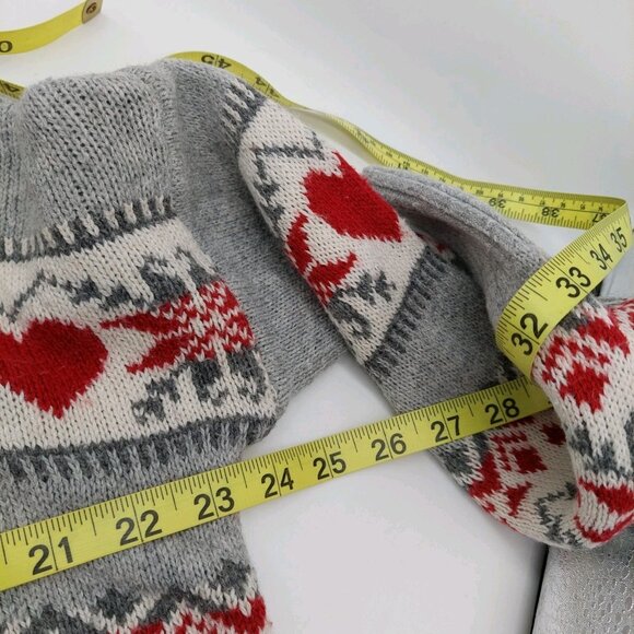 Ruby Moon Hooded Sweater Size Medium Gray White Red Hearts Pom Poms Crop - Picture 4 of 8
